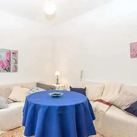 Puig, Amplia Y Luminosa Casa A Afueras De Pollenca