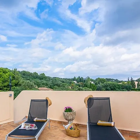 Puig, Amplia Y Luminosa Casa A Afueras De * Pollenca