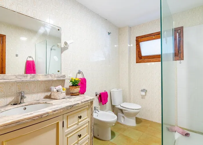 Puig, Amplia Y Luminosa Casa A Afueras De Apartment Pollenca